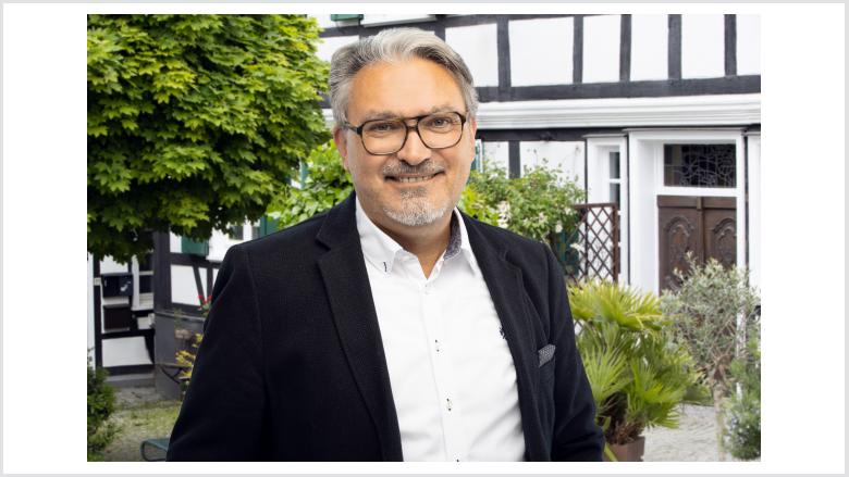 Michael Schneider